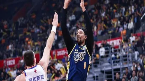 米兰官方宣布：丘库埃泽夏窗求售，转会市场全面开放